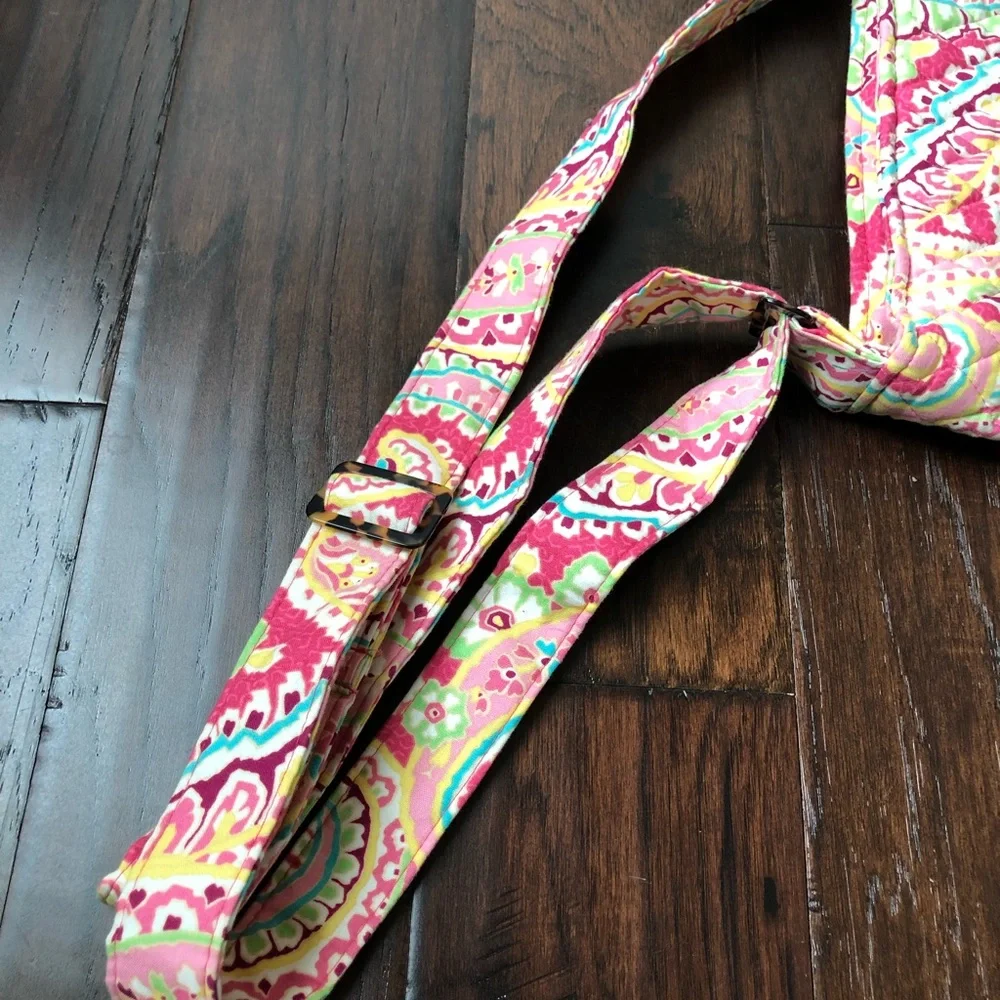 24.Vera Bradley Crossbody Bag